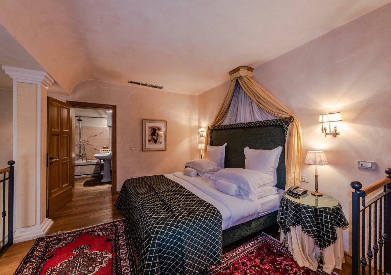 Villa Mangiacane - Small Luxury Hotels Of The World Сан Кашано ин Вал ди Пеза Екстериор снимка