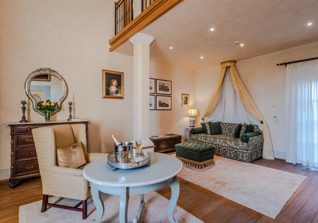 Villa Mangiacane - Small Luxury Hotels Of The World Сан Кашано ин Вал ди Пеза Екстериор снимка