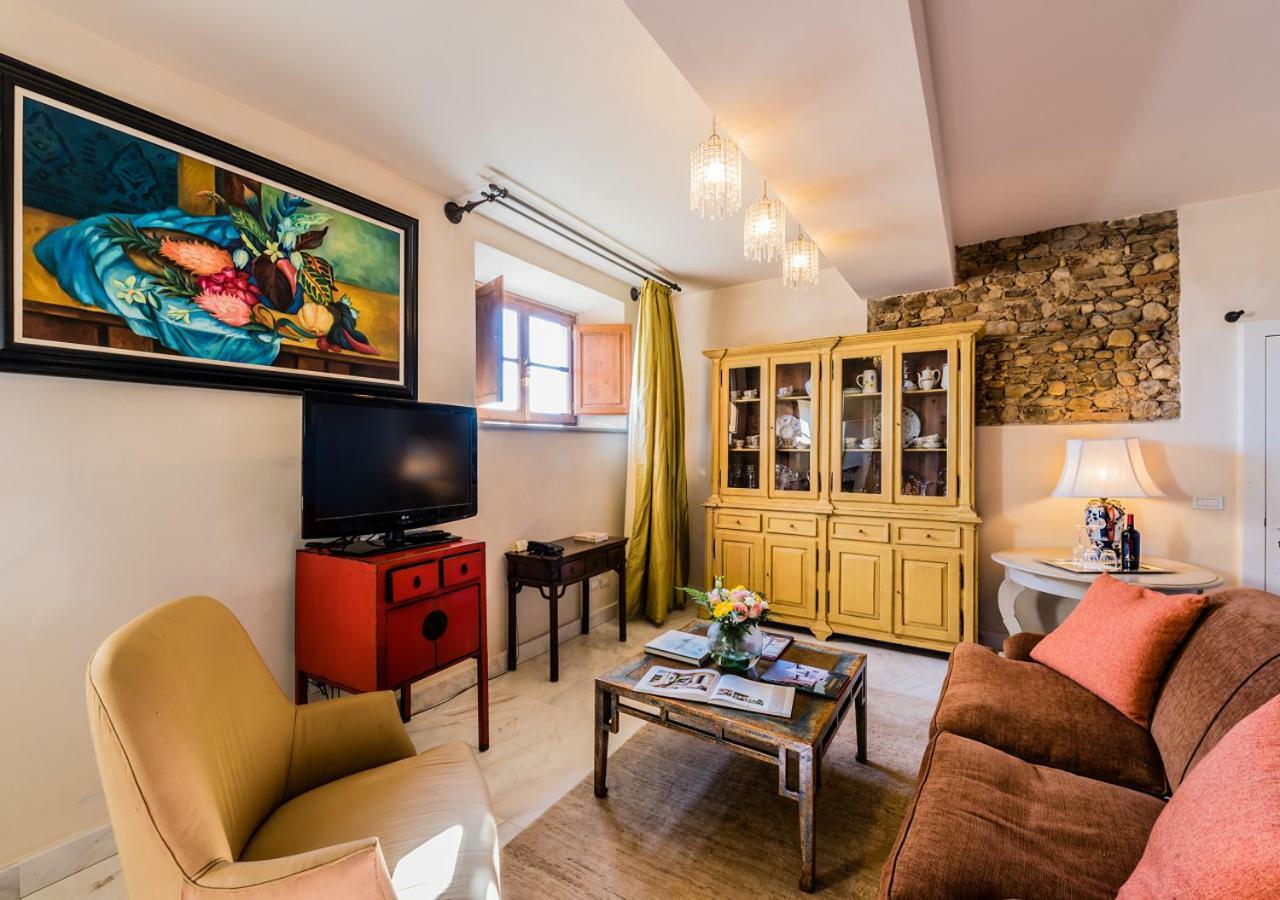 Villa Mangiacane - Small Luxury Hotels Of The World Сан Кашано ин Вал ди Пеза Екстериор снимка